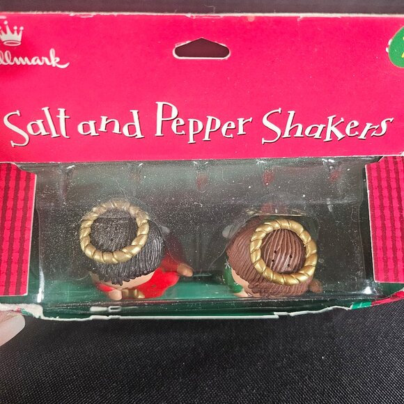 Hallmark "Seasons Greetings" Angel Salt And Pepper Shaker Set - Picture 6 of 9